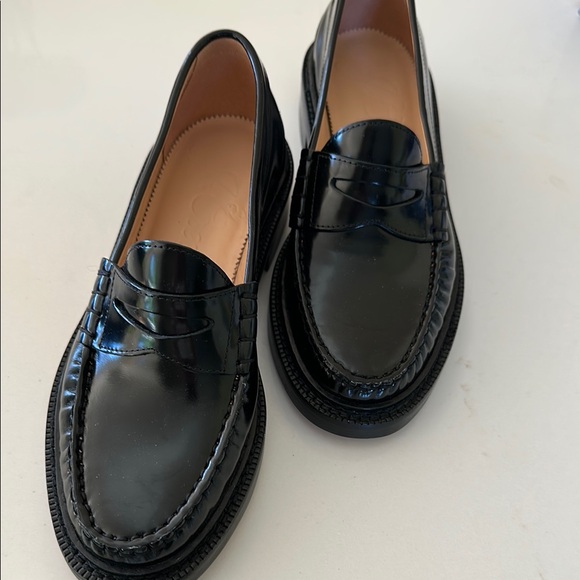 J. Crew Shoes - J. Crew Black Leather loafers.